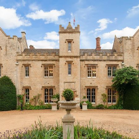 Weston Manor Hotel 外观 照片