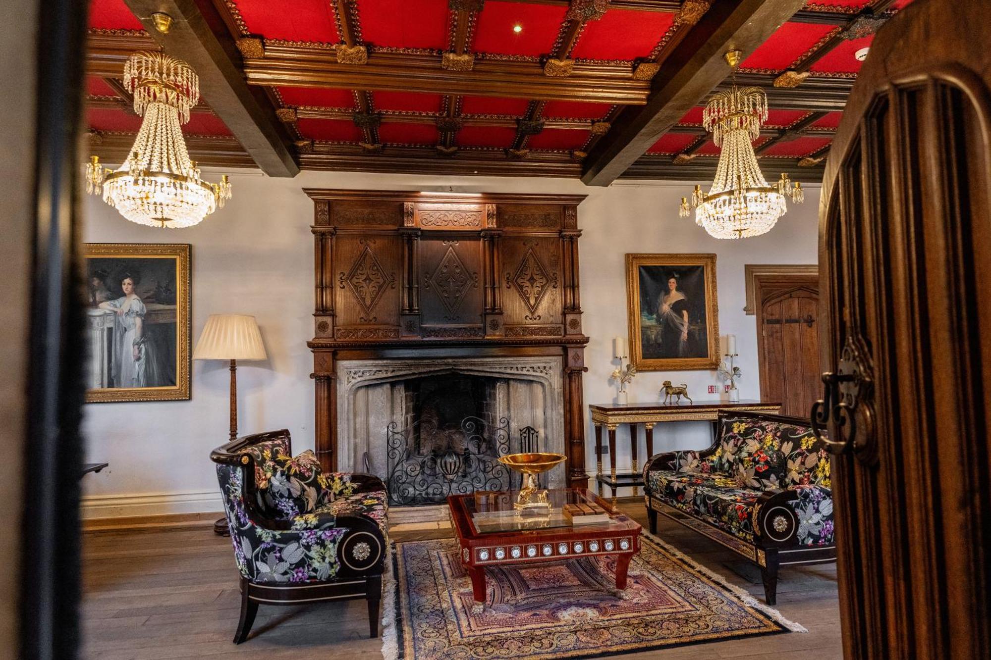 Weston Manor Hotel 外观 照片