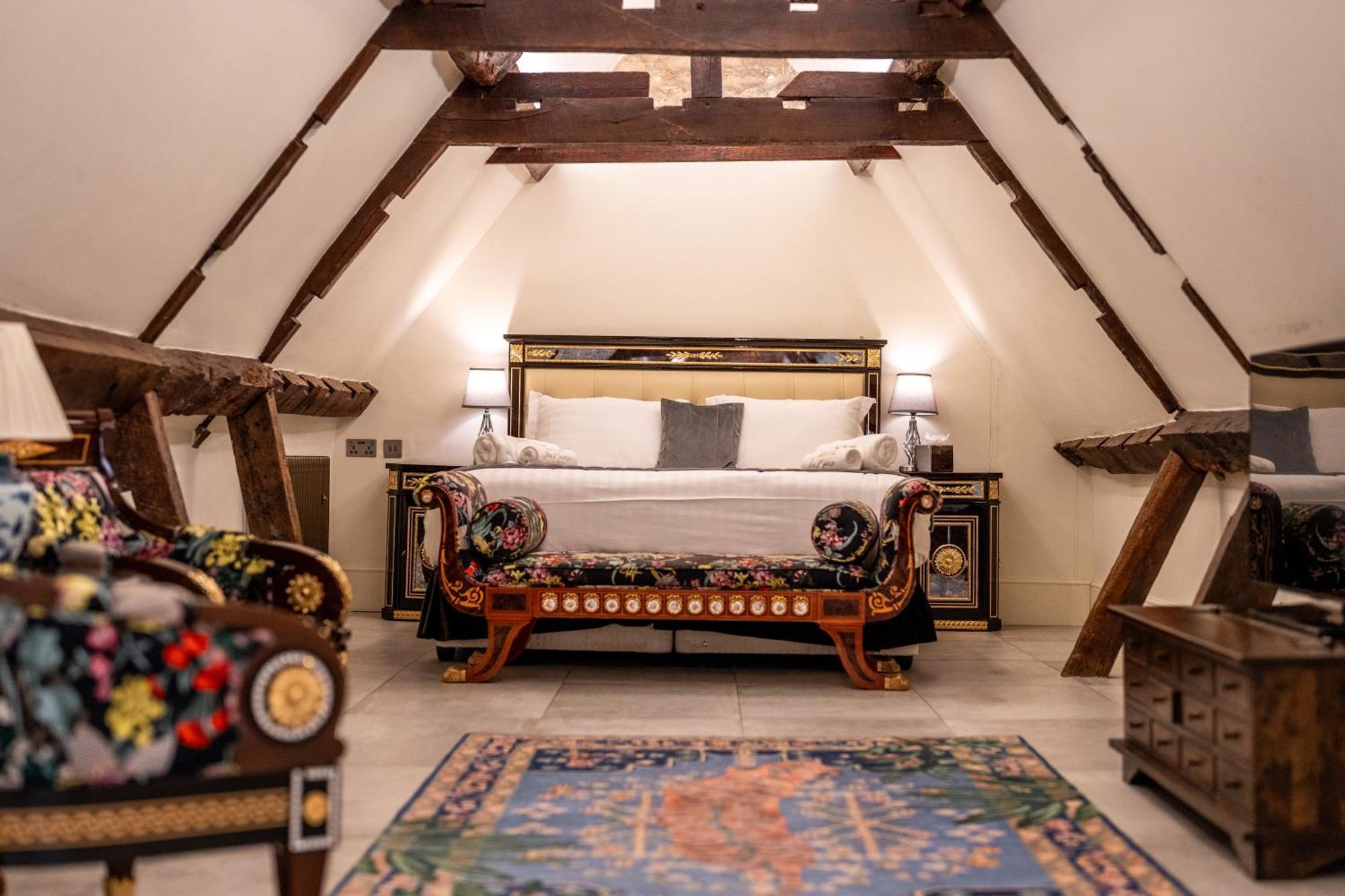 Weston Manor Hotel 外观 照片